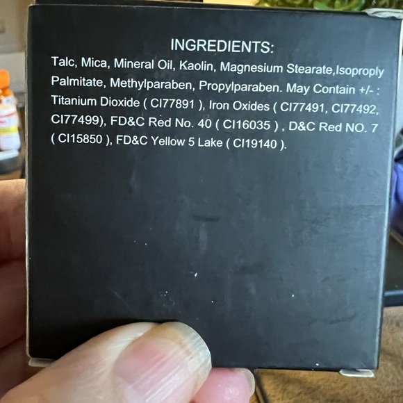 LOVE ME - Bombshell Blush - Picture 4 of 5